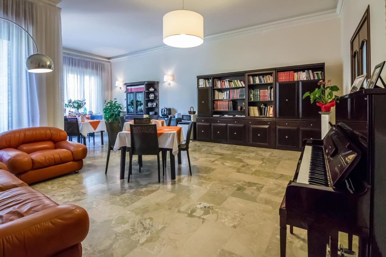 Villa Lazzari B&B Tra I Due Mari Maglie Extérieur photo