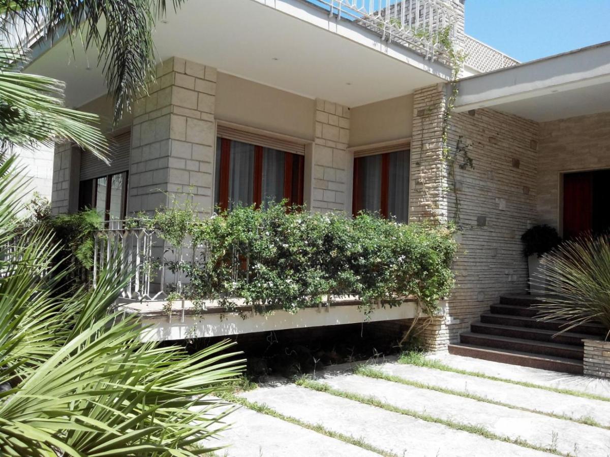 Villa Lazzari B&B Tra I Due Mari Maglie Extérieur photo