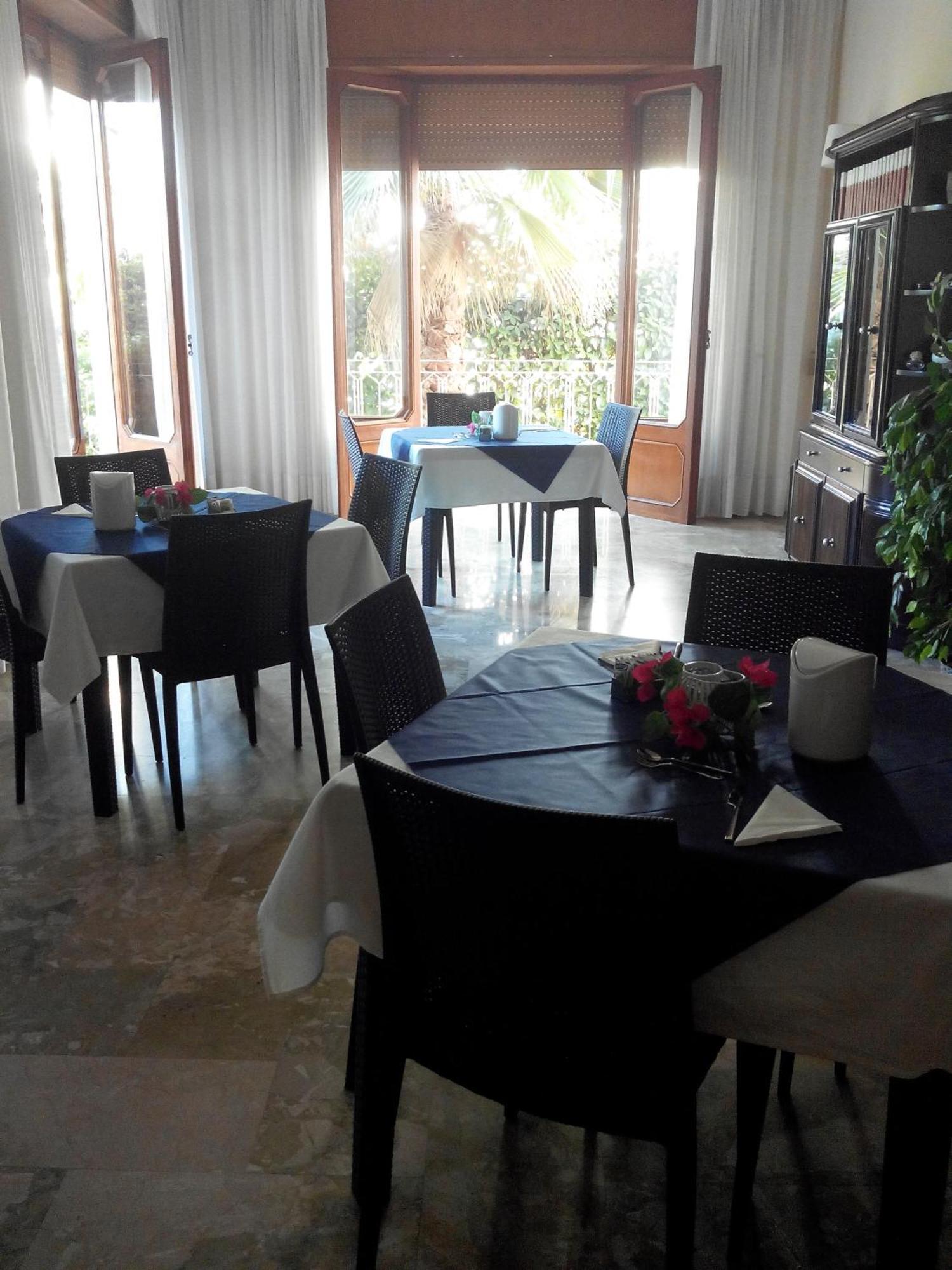 Villa Lazzari B&B Tra I Due Mari Maglie Extérieur photo